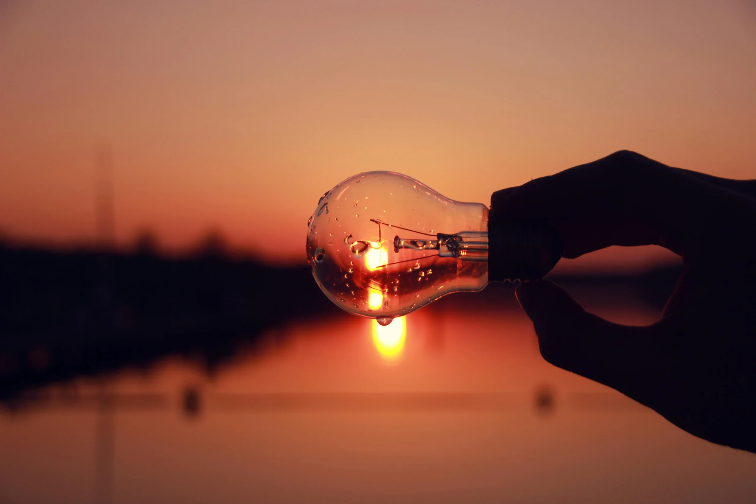 El precio de la luz a 0€. ¿Por qué no se está aprovechando?